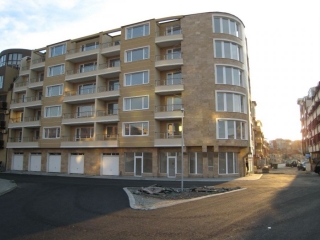Апартаменты в Поморие в жилом здании на продажу двухкомнатные и студии.