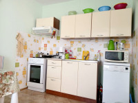 № 3305: недвижимость в Теплице - 3-хкомн. квартира (кооперативная, с мебелью и техникой, после частичной реконструкции, с лоджией) + можно с фирмой