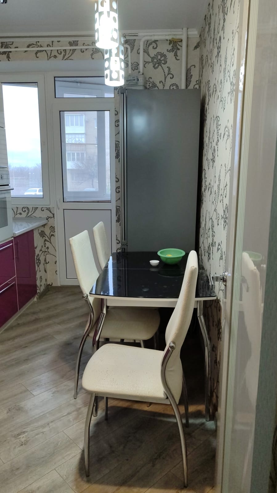 Сдаю 2 комн. квартиру. Миллерово, ул. Черноморская,61в, - Жилая недвижимость, Аренда квартир Ростовская область