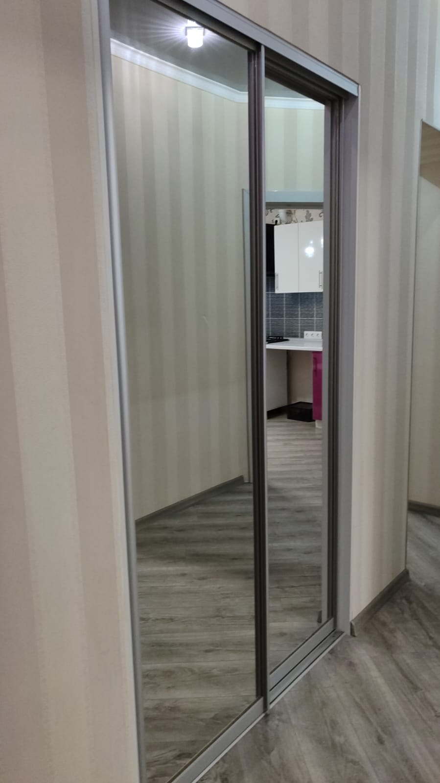 Сдаю 2 комн. квартиру. Миллерово, ул. Черноморская,61в, - Жилая недвижимость, Аренда квартир Ростовская область